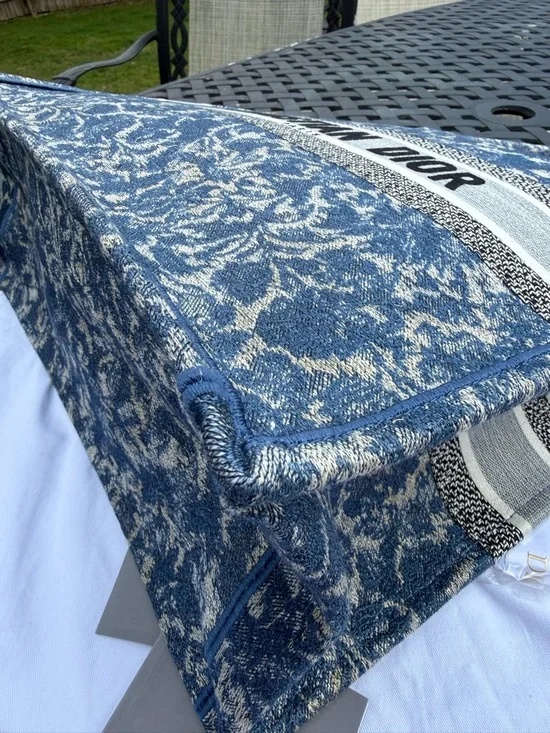 💯 Dior Brocart Motif Book Tote Bag - Picture 11 of 16